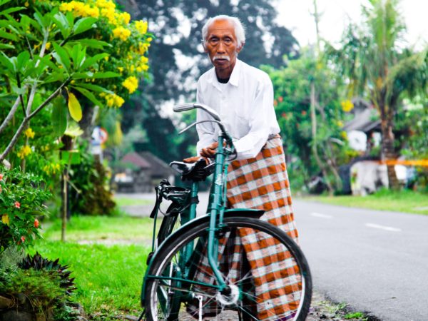 Bali Profunda – Aventura entre Templos, Selva y Mar